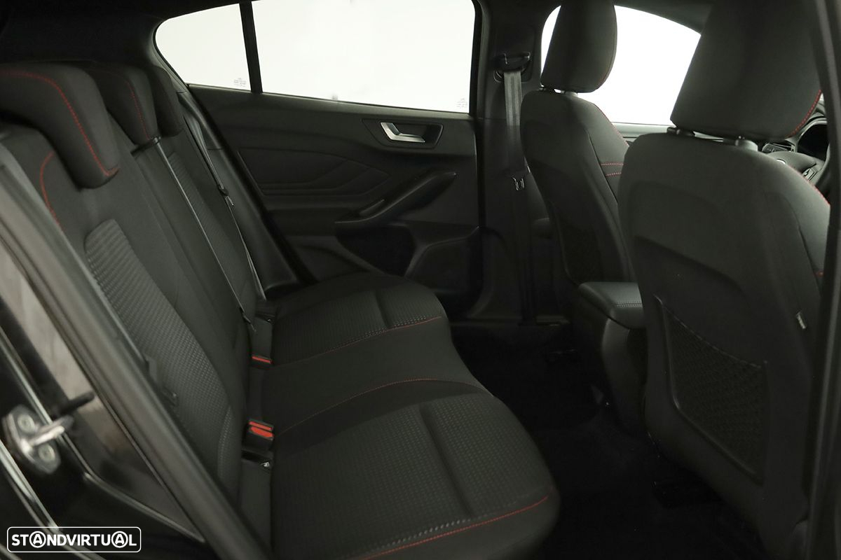 Ford Focus - 20