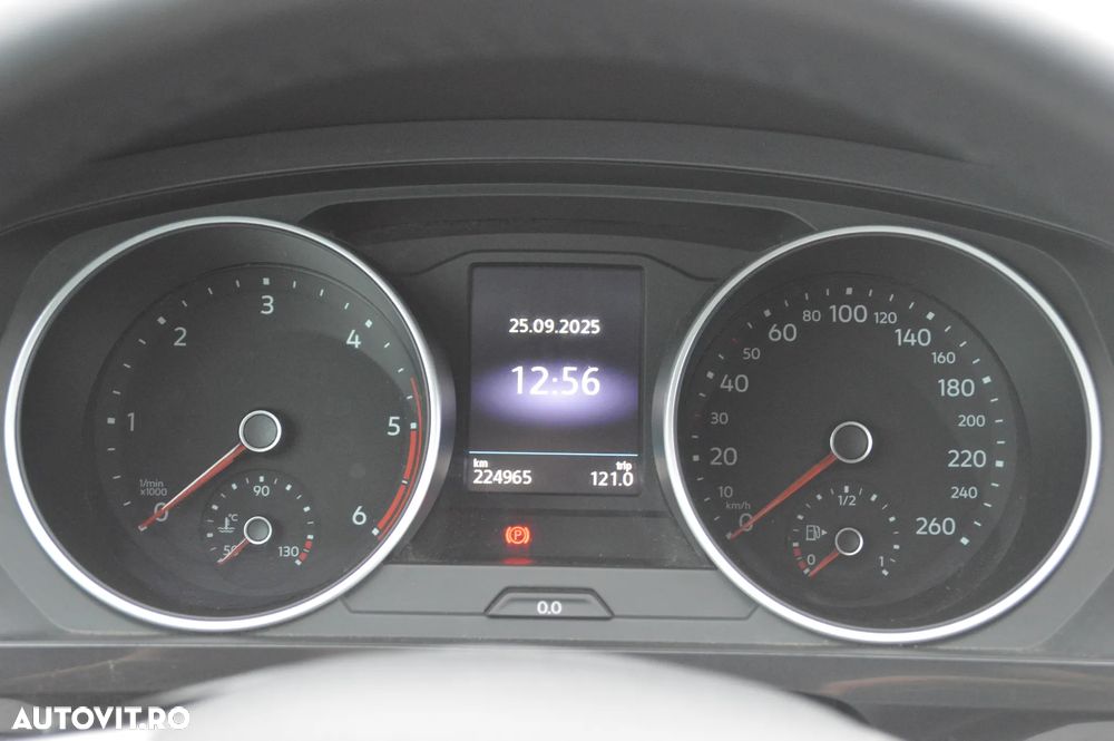 Volkswagen Tiguan 2.0 TDI 4Mot DSG Comfortline - 29