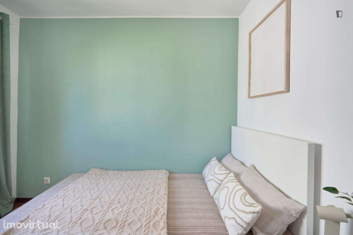 Quarto - localizado em Benfica Lisbon - Grande imagem: 5/28