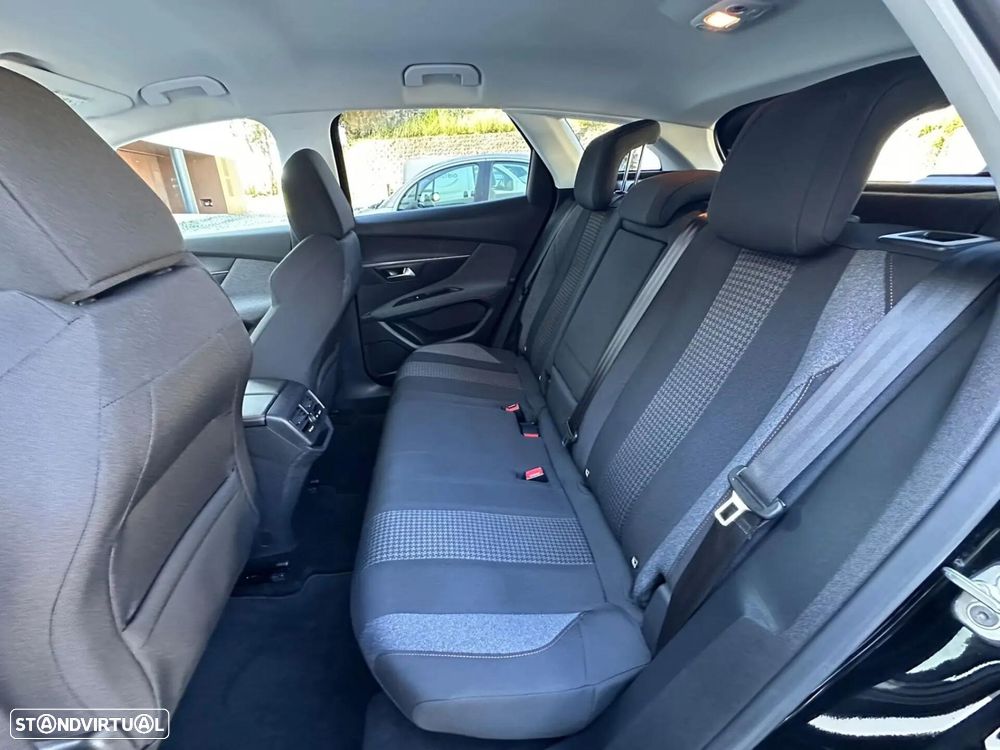 Peugeot 3008 1.5 BlueHDi Active Pack - 18