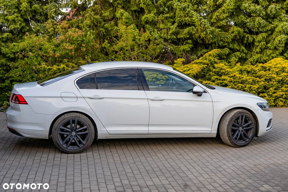 Volkswagen Passat 2.0 TSI Business DSG - 6