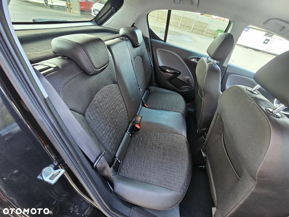 Opel Corsa 1.4 16V Cosmo - 23