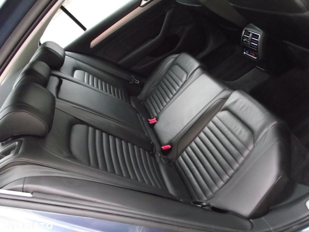 Volkswagen Passat 2.0 TDI BMT Highline DSG - 19