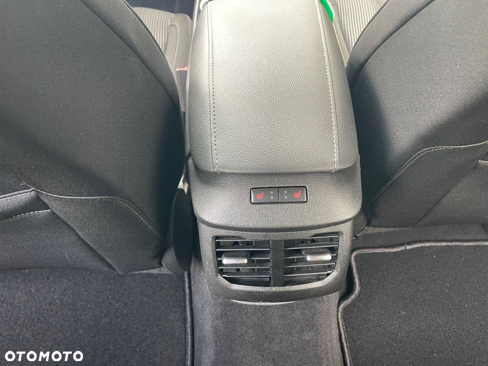 Ford Mondeo - 24