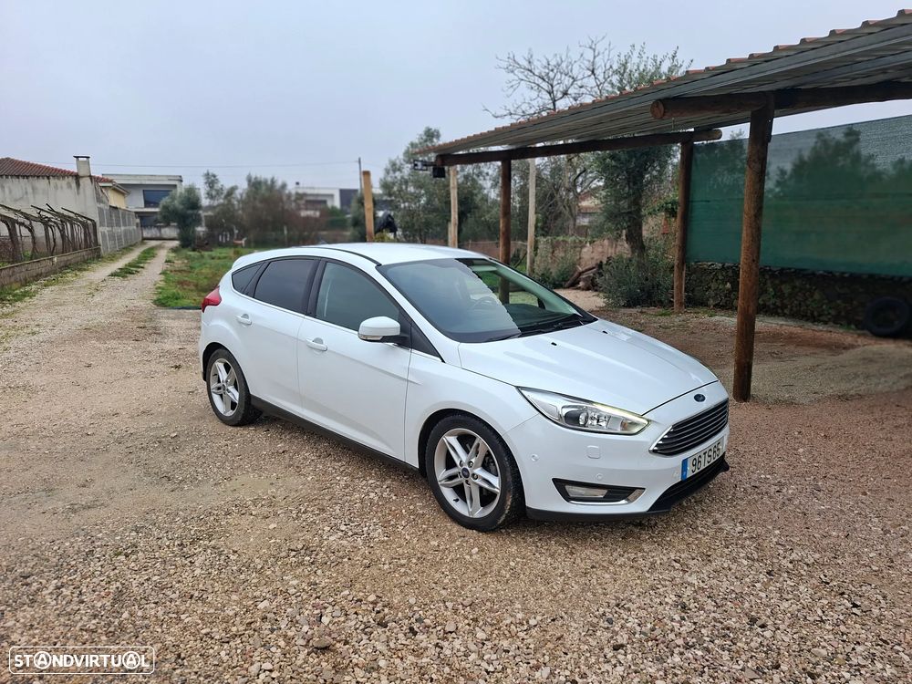Ford Focus 1.0 EcoBoost Titanium - 9