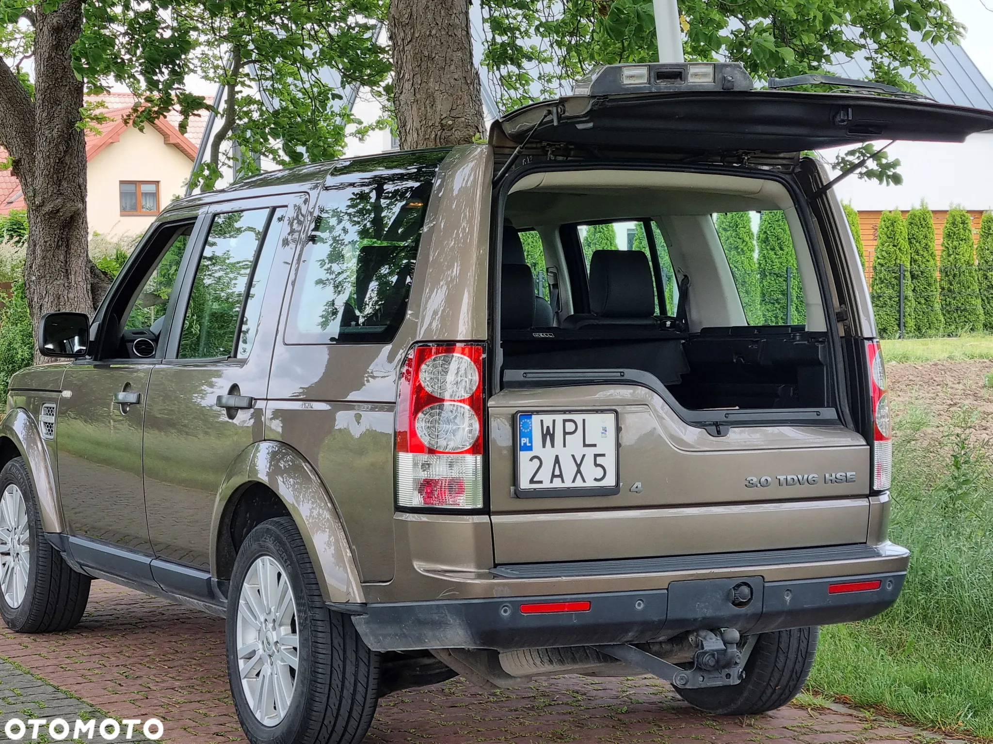 Land Rover Discovery IV 3.0D V6 HSE - 30