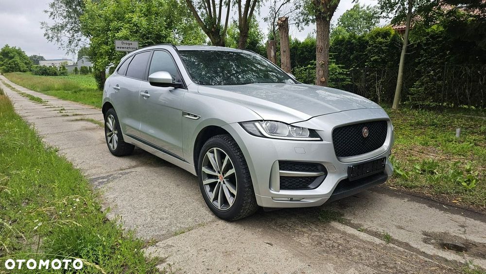 Jaguar F-Pace - 13