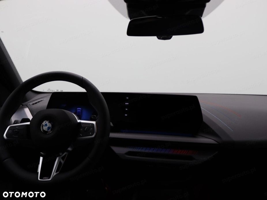 BMW Seria 1 120 mHEV - 10