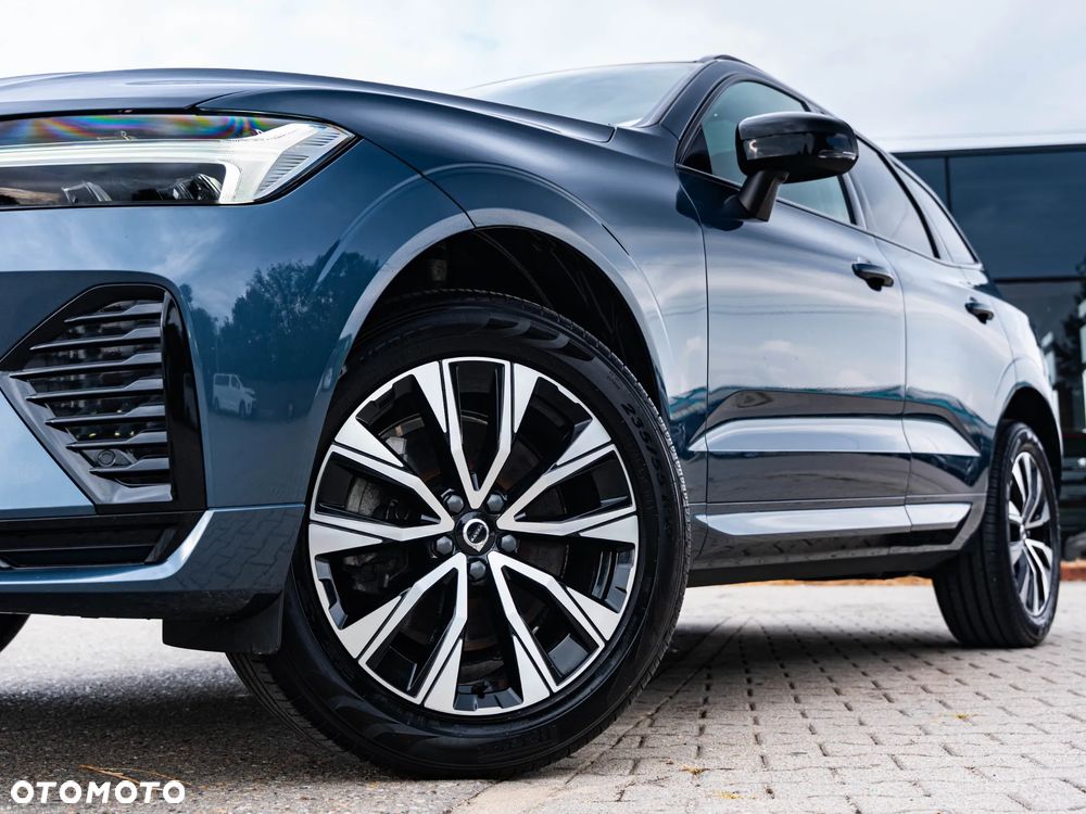Volvo XC 60 B4 D Plus Dark - 20
