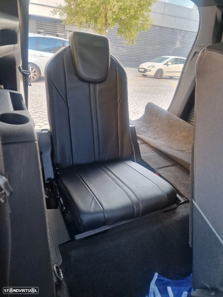 Peugeot 5008 BlueHDI 130 EAT8 GT - 26
