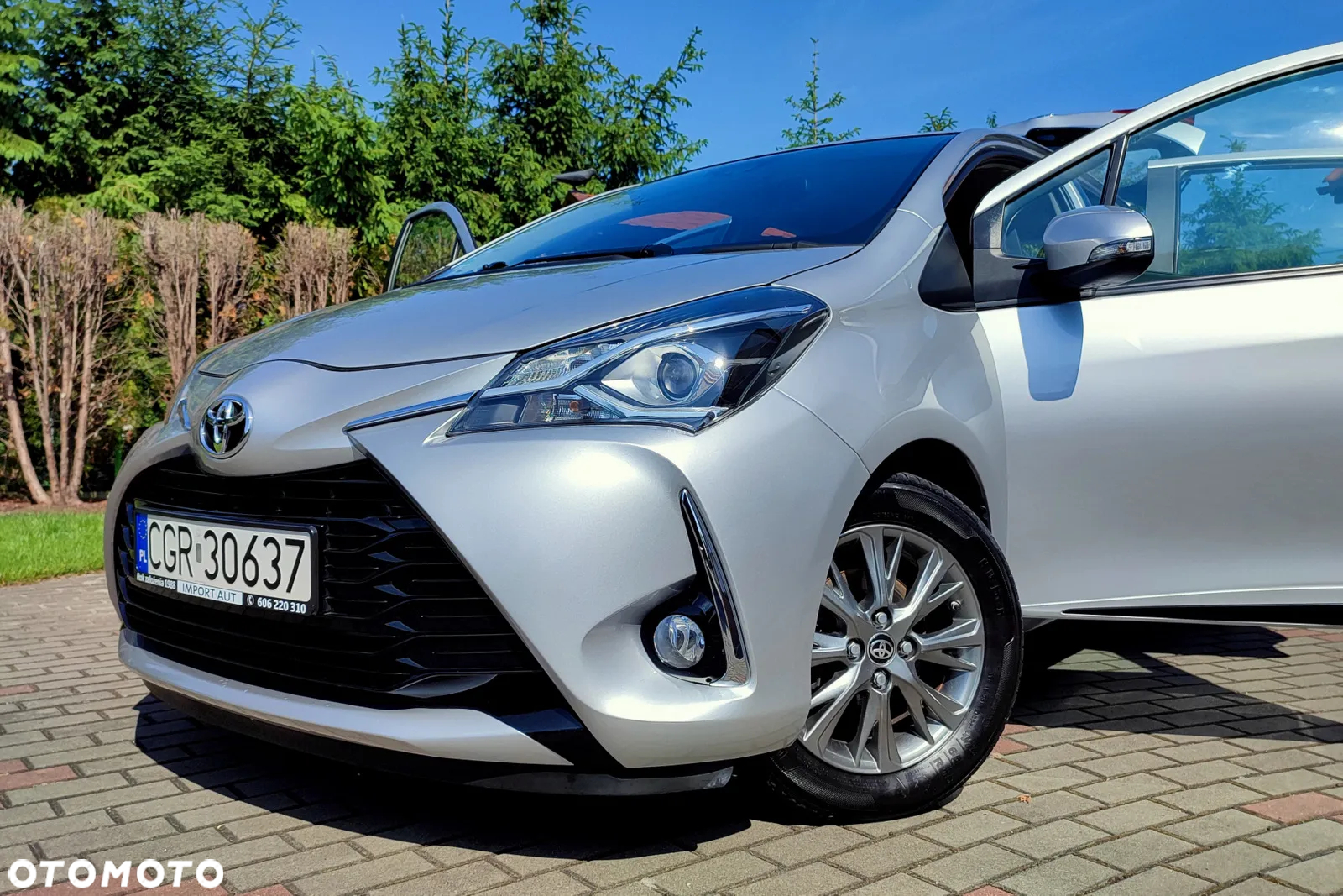 Toyota Yaris 1.0 Premium - 30