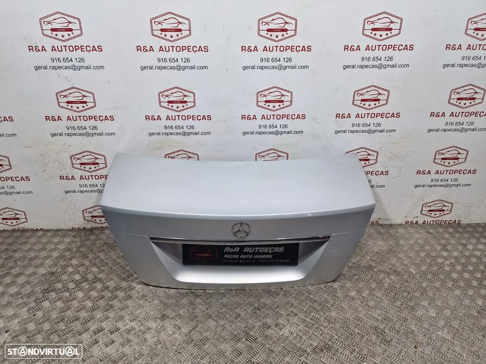 Tampa de Mala Mercedes W204 Sedan Original - 2
