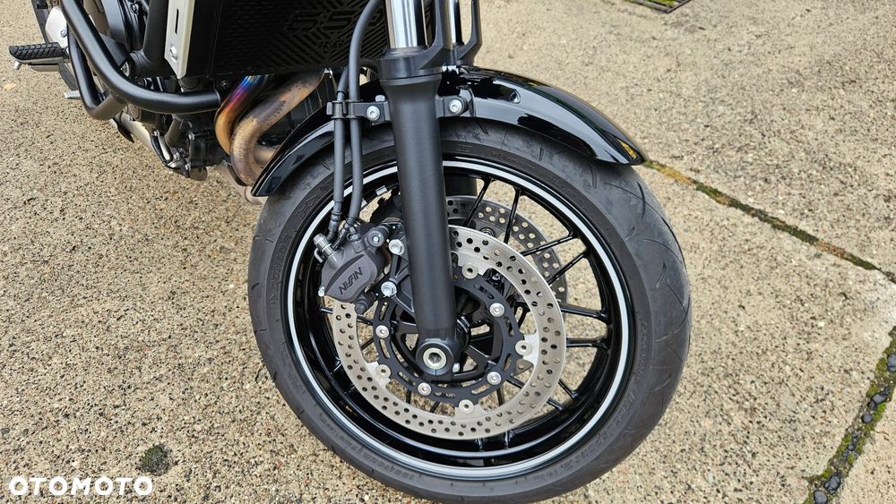 Kawasaki Z 650 RS - 17