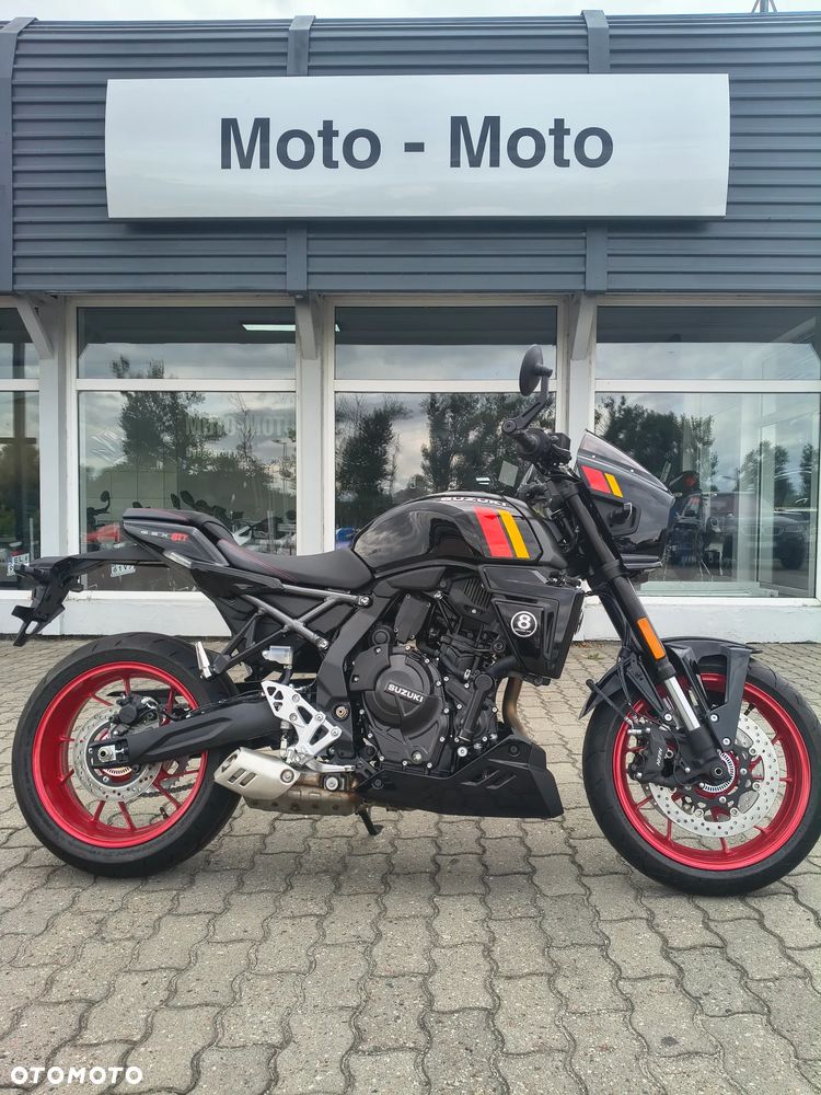 Suzuki GSX - 7