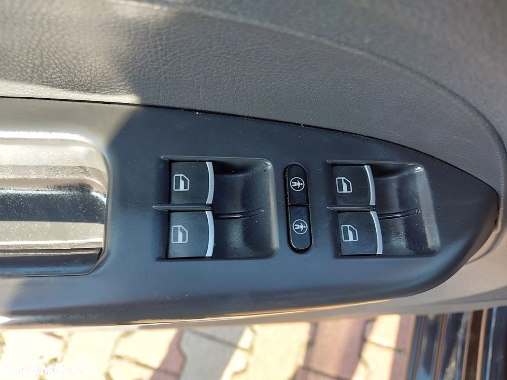 Volkswagen Touran 1.4 TSI Cross - 20