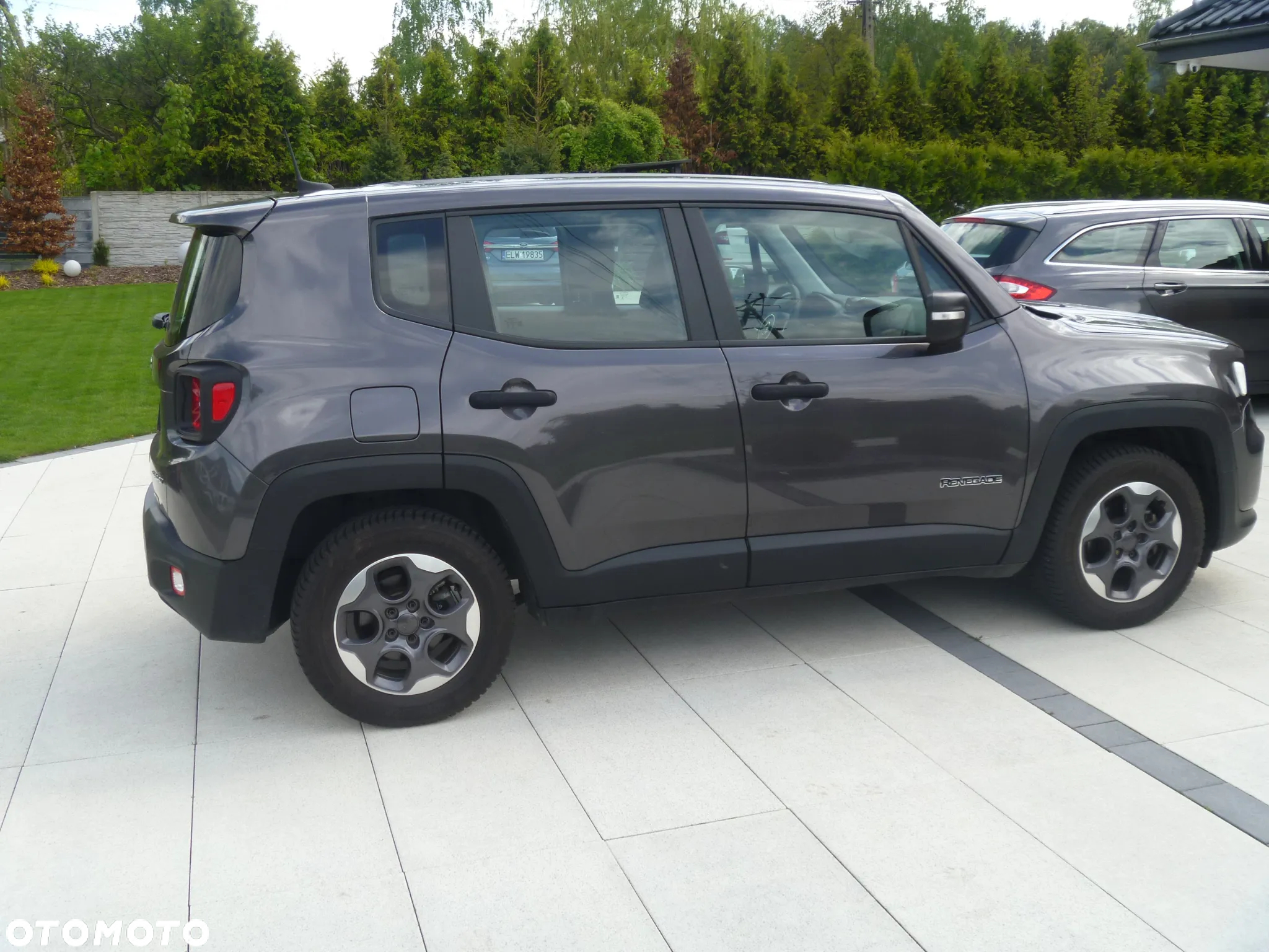 Jeep Renegade 1.0 GSE T3 Turbo Sport FWD S&S - 10