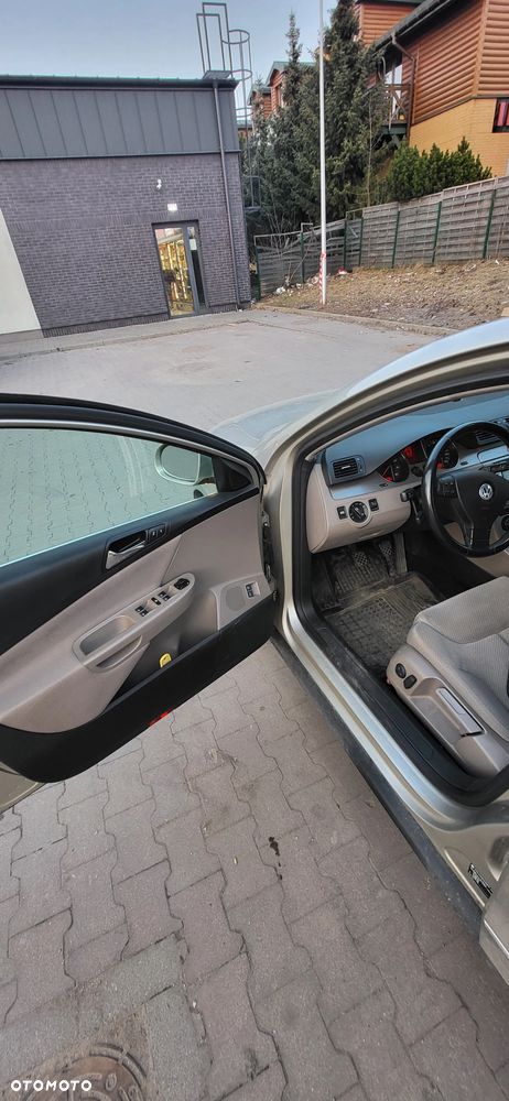 Volkswagen Passat 2.0 FSI 4Motion Comfortline - 6