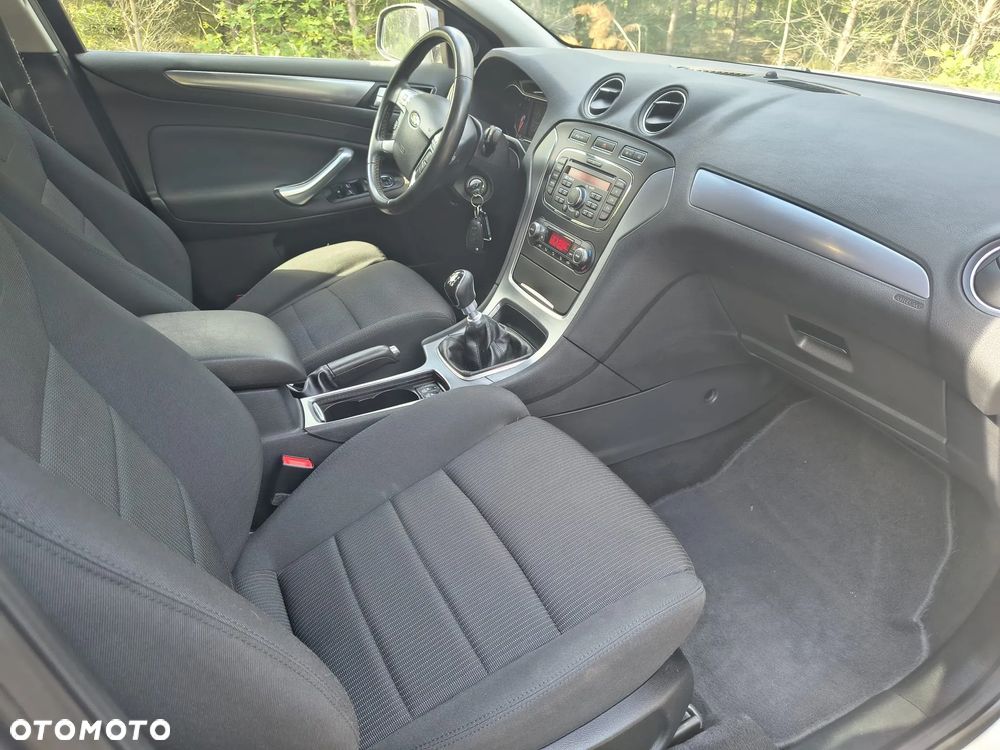 Ford Mondeo 2.0 TDCi Titanium - 12