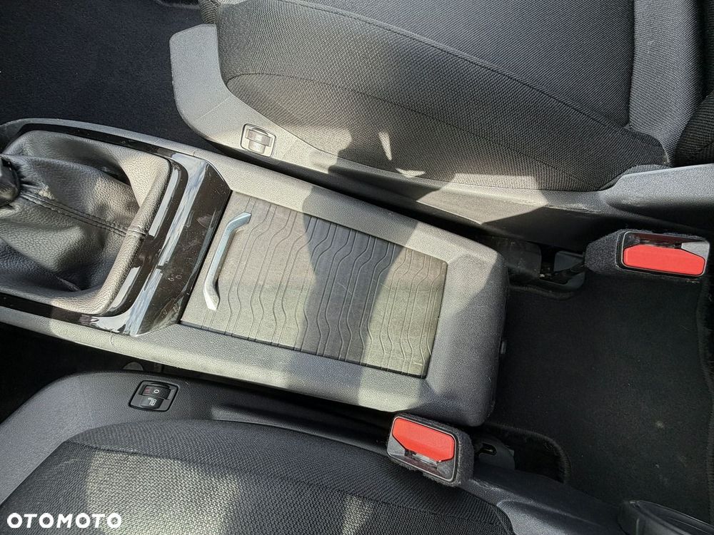 Citroën C4 SpaceTourer 1.5 BlueHDi Feel S&S - 23