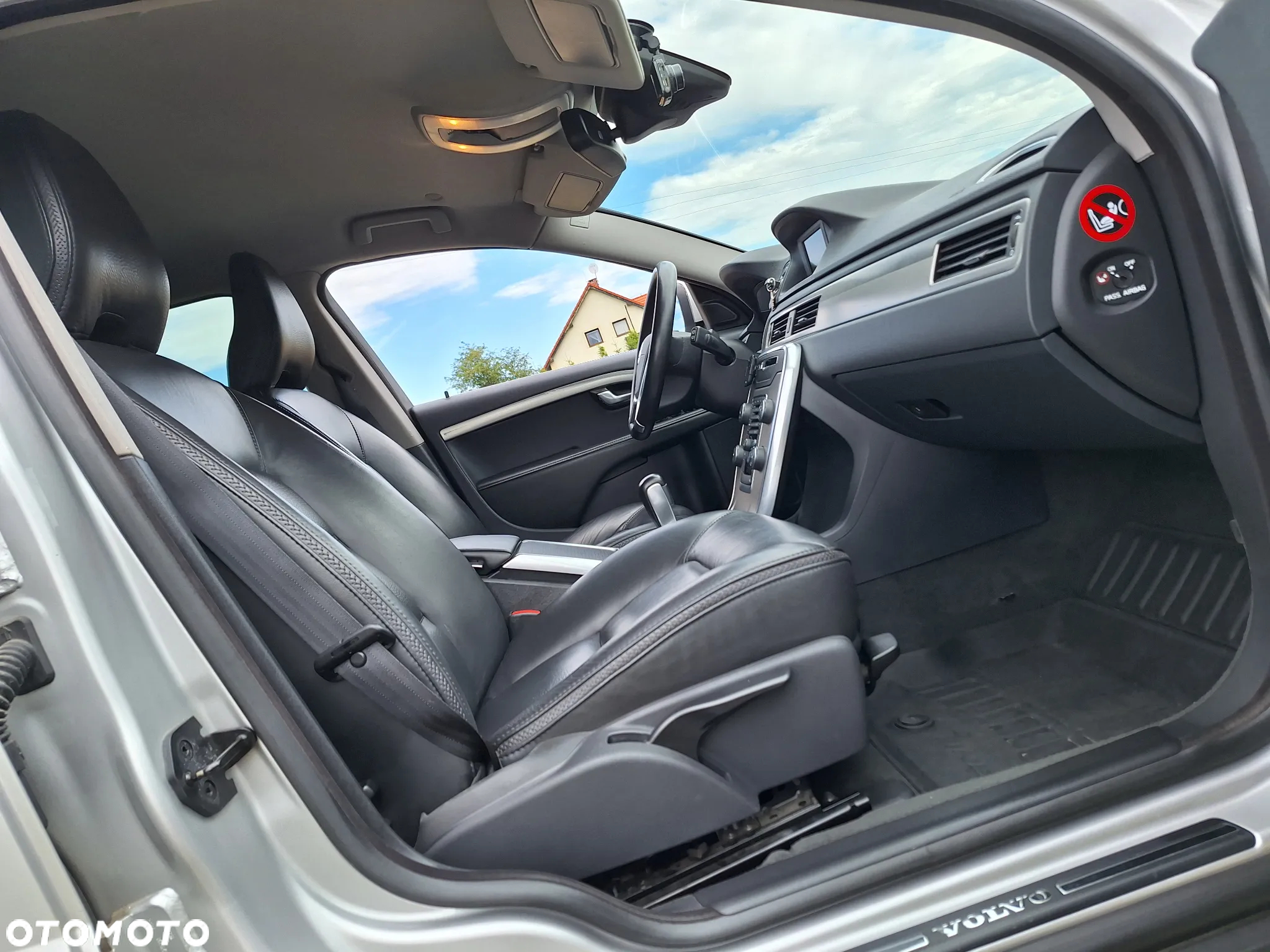 Volvo XC 70 D5 AWD Geartronic Momentum - 19