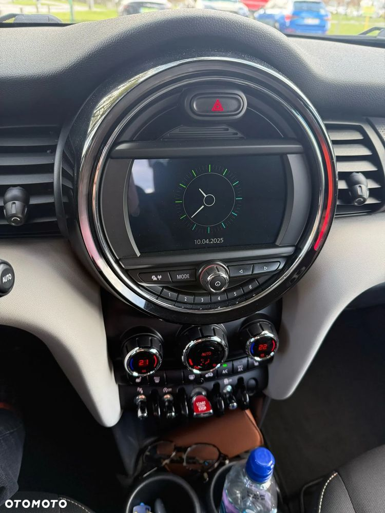 MINI Cooper Standard - 8