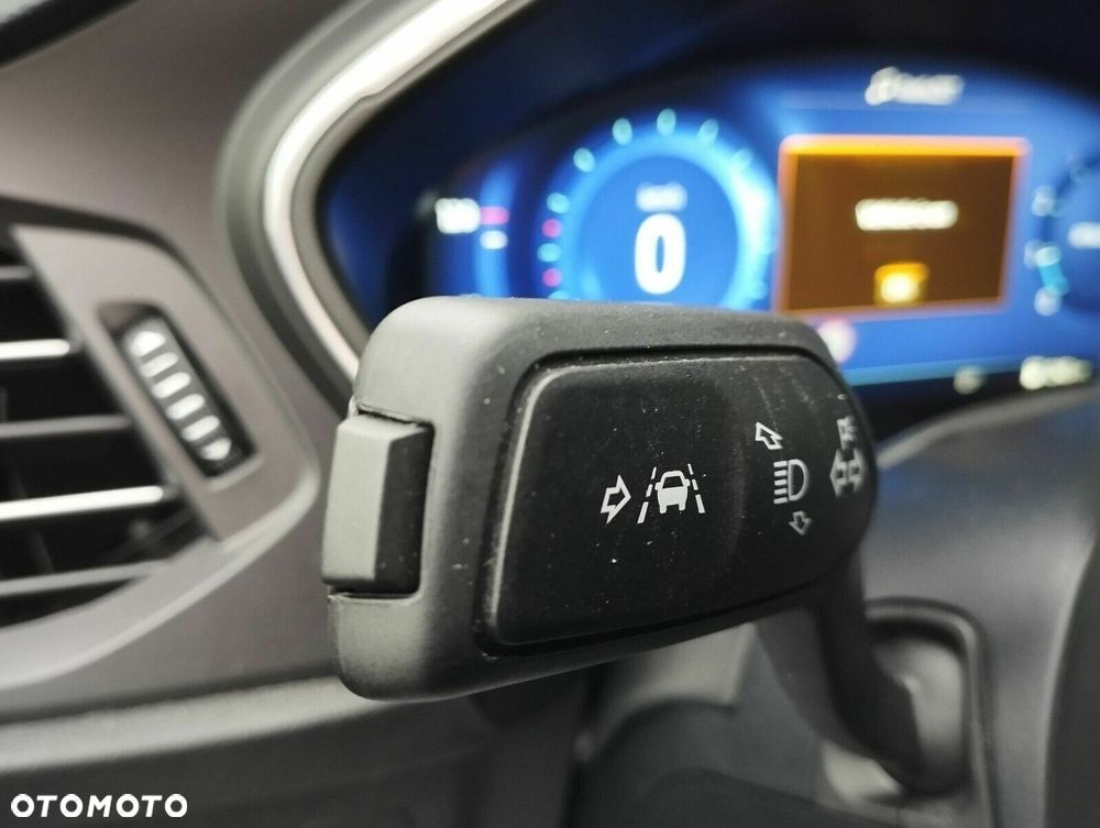 Ford Focus 1.0 EcoBoost mHEV Titanium X - 29