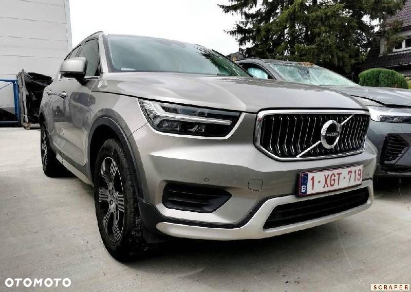Volvo XC 40 T3 R-Design - 1