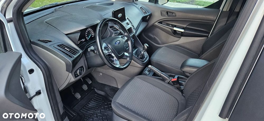 Ford Tourneo Connect Grand - 12