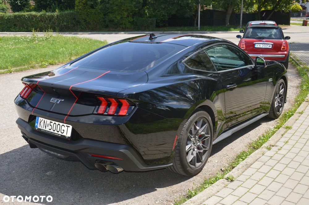 Ford Mustang - 11