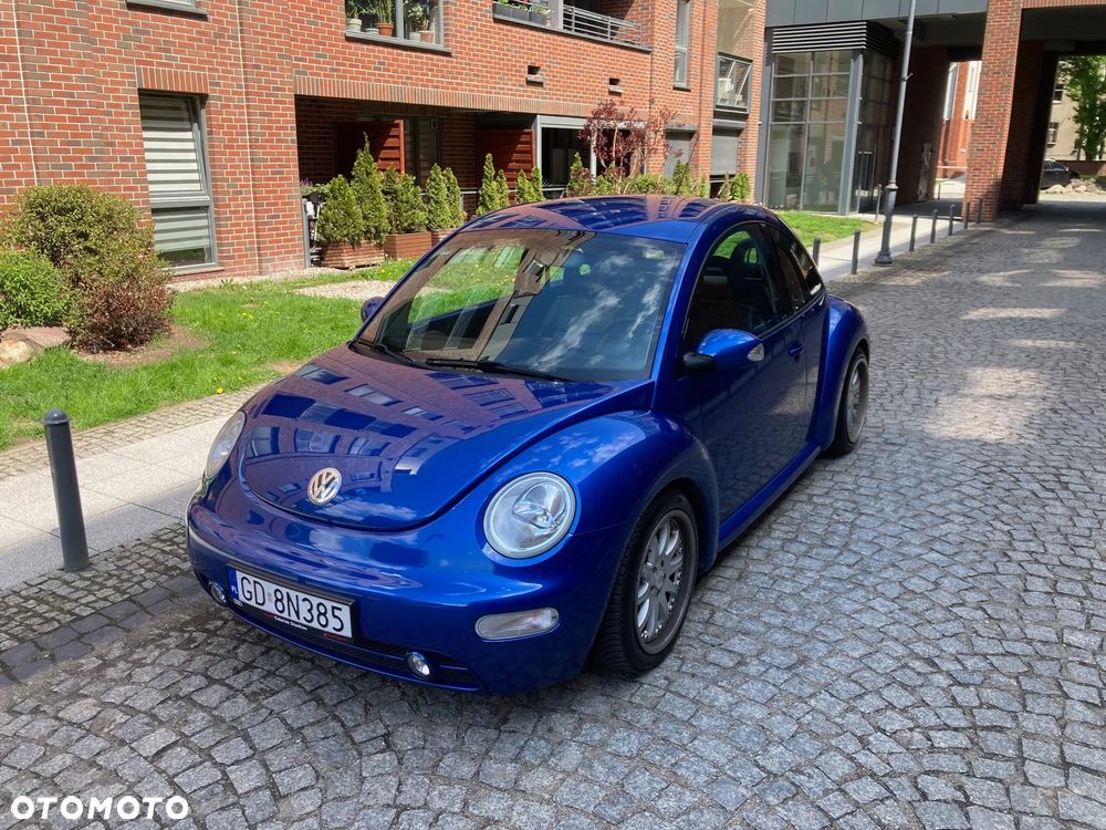 Volkswagen New Beetle - 2