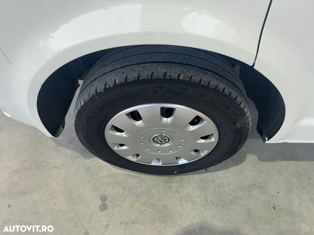 Volkswagen Caravelle - 31