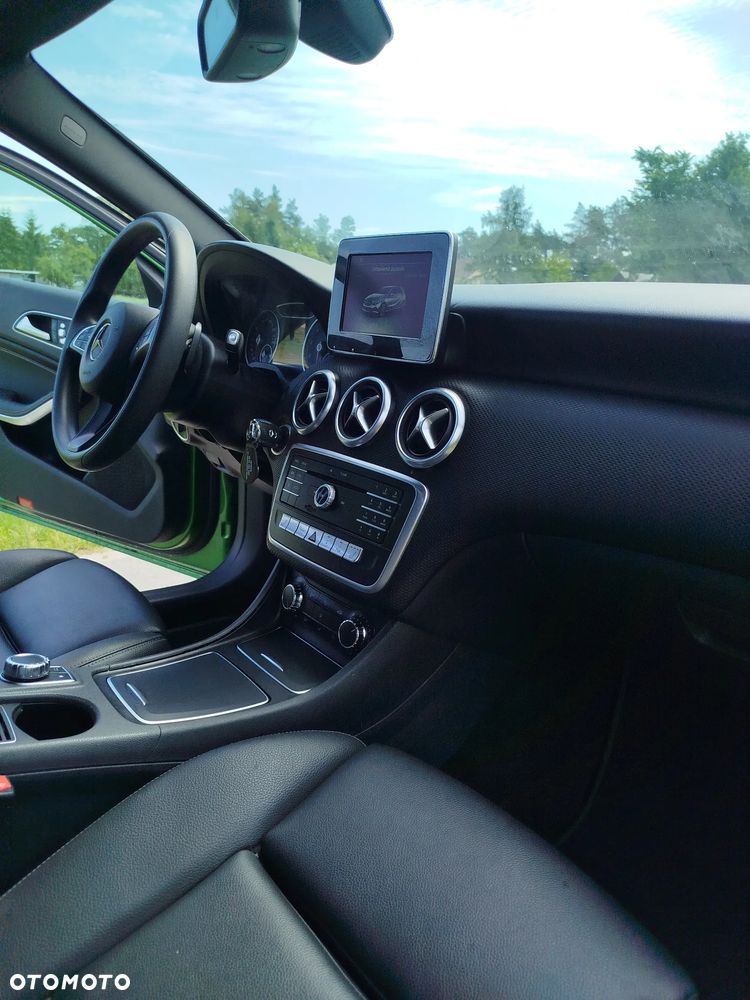 Mercedes-Benz Klasa A 180 (BlueEFFICIENCY) 7G-DCT Urban - 13