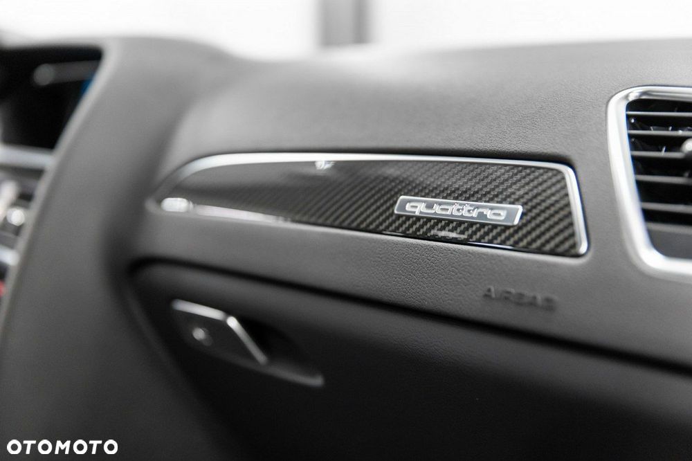Audi RS4 Avant Avant S tronic - 38