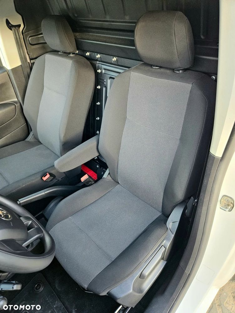 Toyota Proace City - 21