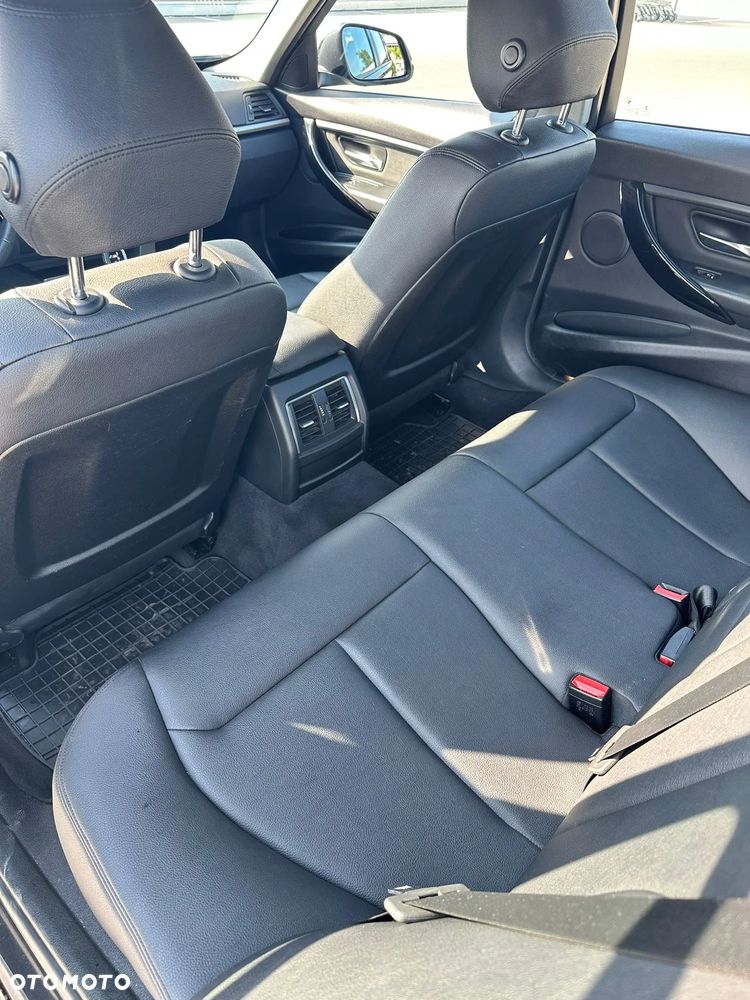 BMW Seria 3 320i xDrive Edition Luxury Line Purity - 9