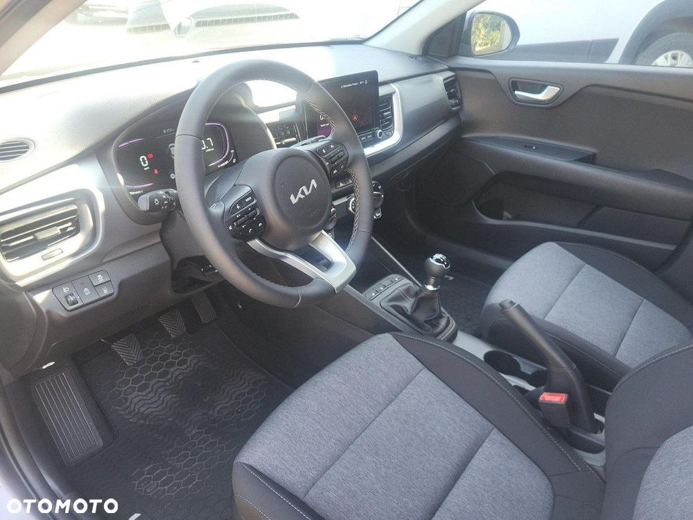 Kia Stonic - 10