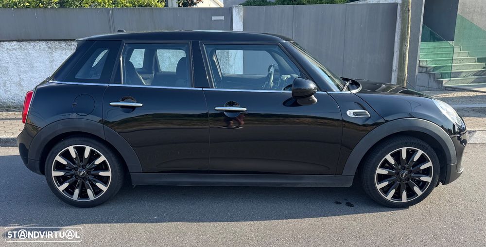 MINI 5 Portas Cooper D - 2