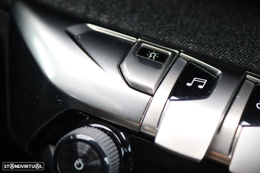 Peugeot 3008 1.2 PureTech GT Line EAT8 - 25