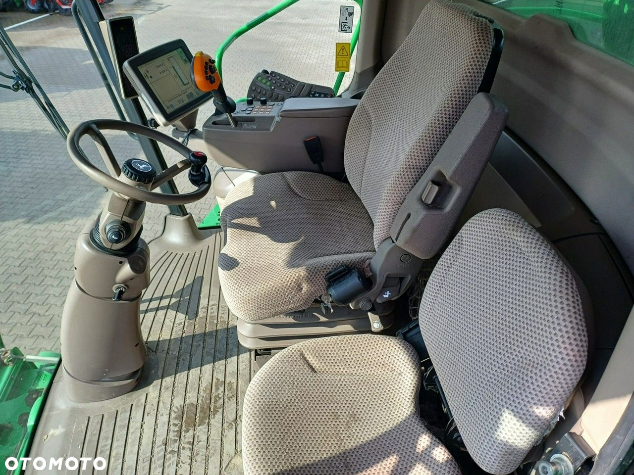 John Deere S680i - 19