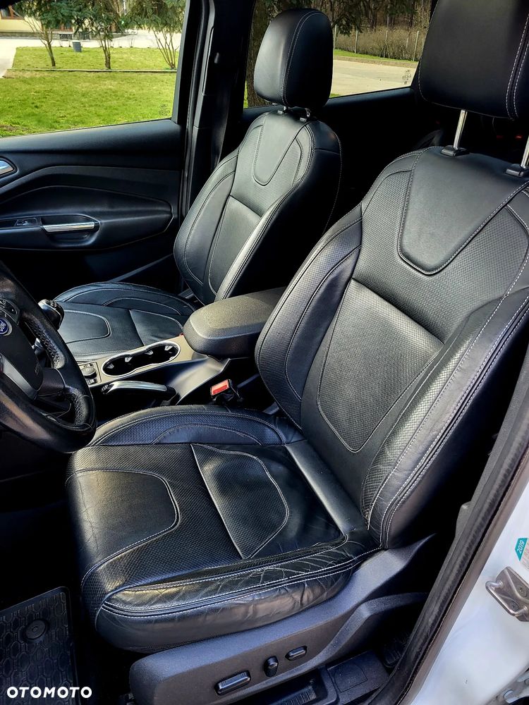 Ford Kuga 2.0 TDCi 4x4 Titanium - 10