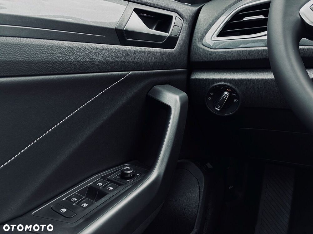 Volkswagen T-Roc - 20