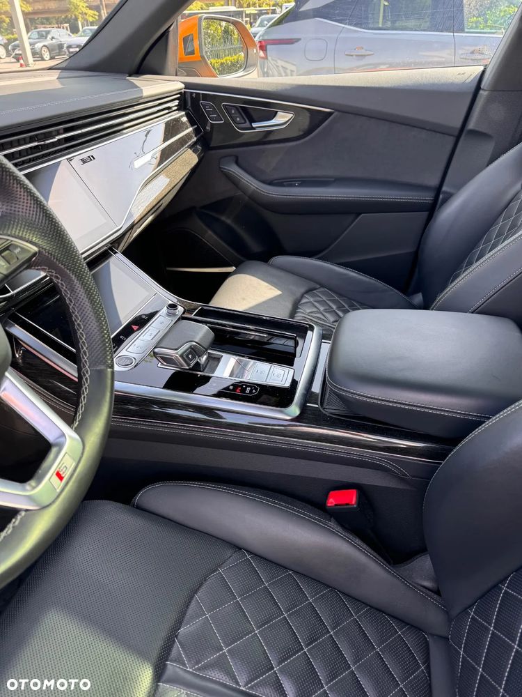 Audi Q8 - 5