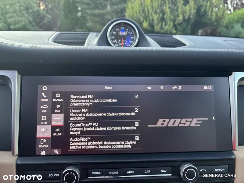 Porsche Macan Standard - 38