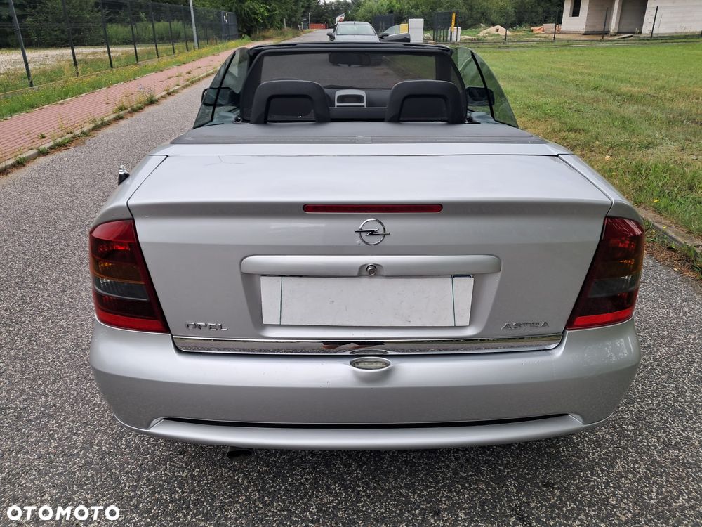 Opel Astra - 11