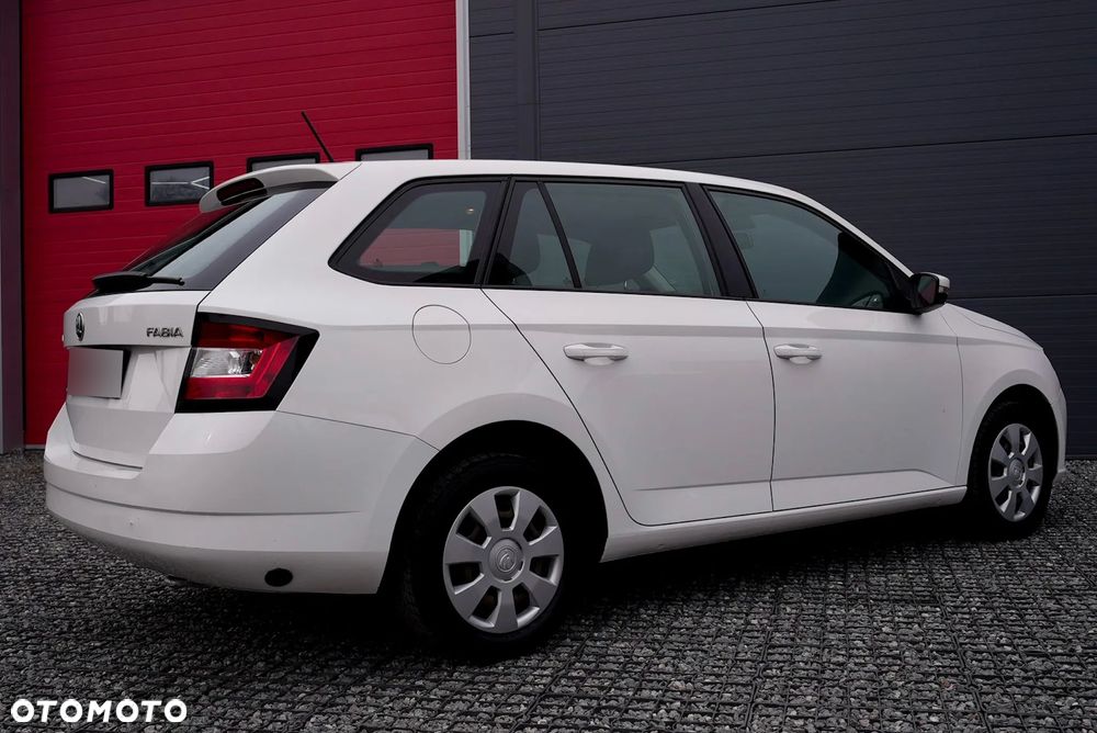 Skoda Fabia - 5