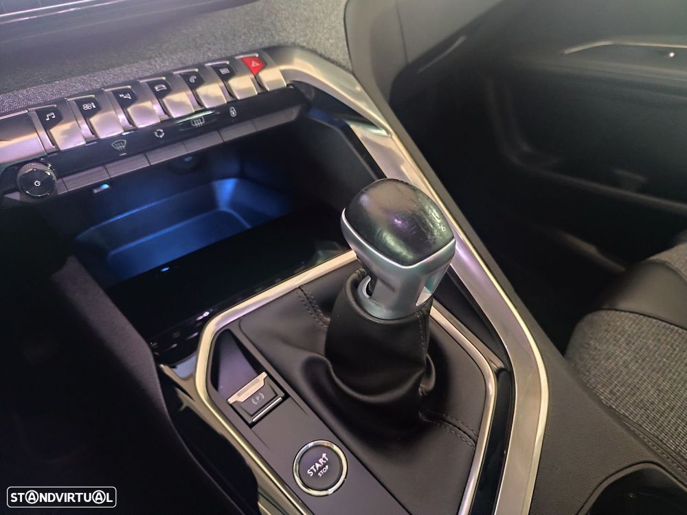 Peugeot 5008 1.2 PureTech Allure - 15