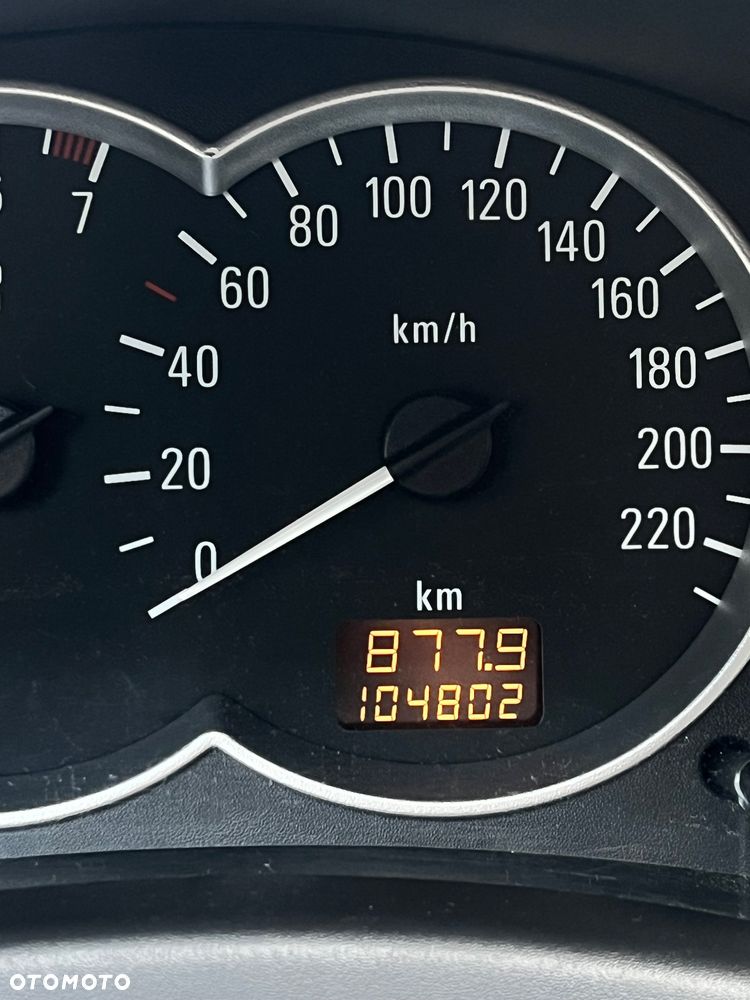 Opel Corsa - 8