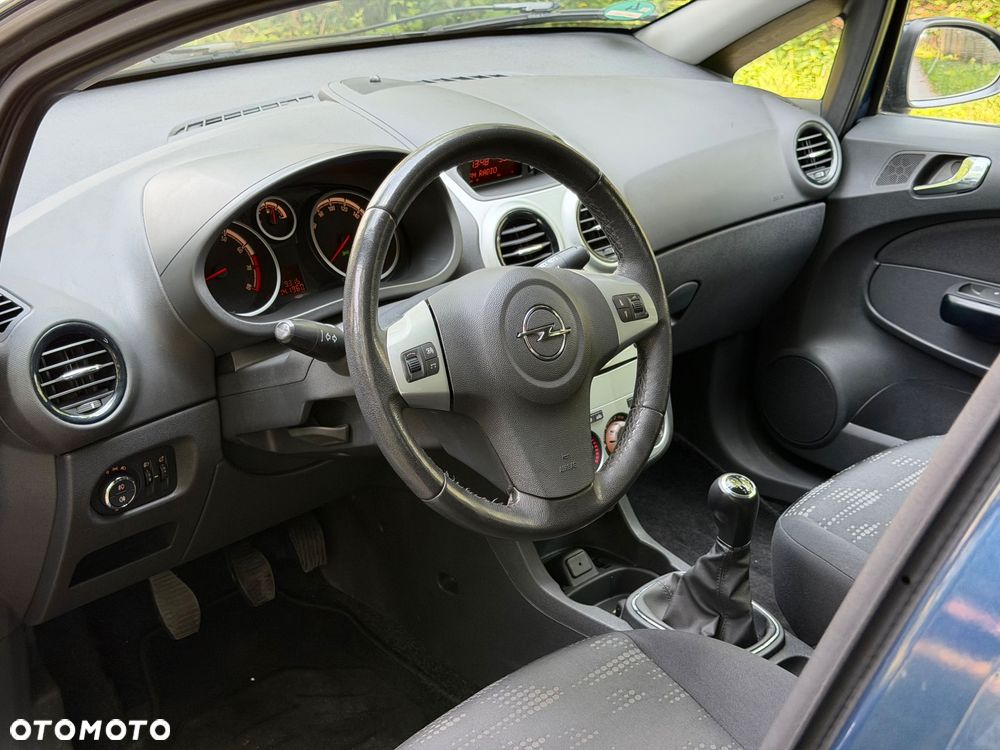 Opel Corsa 1.4 16V Satellite - 6