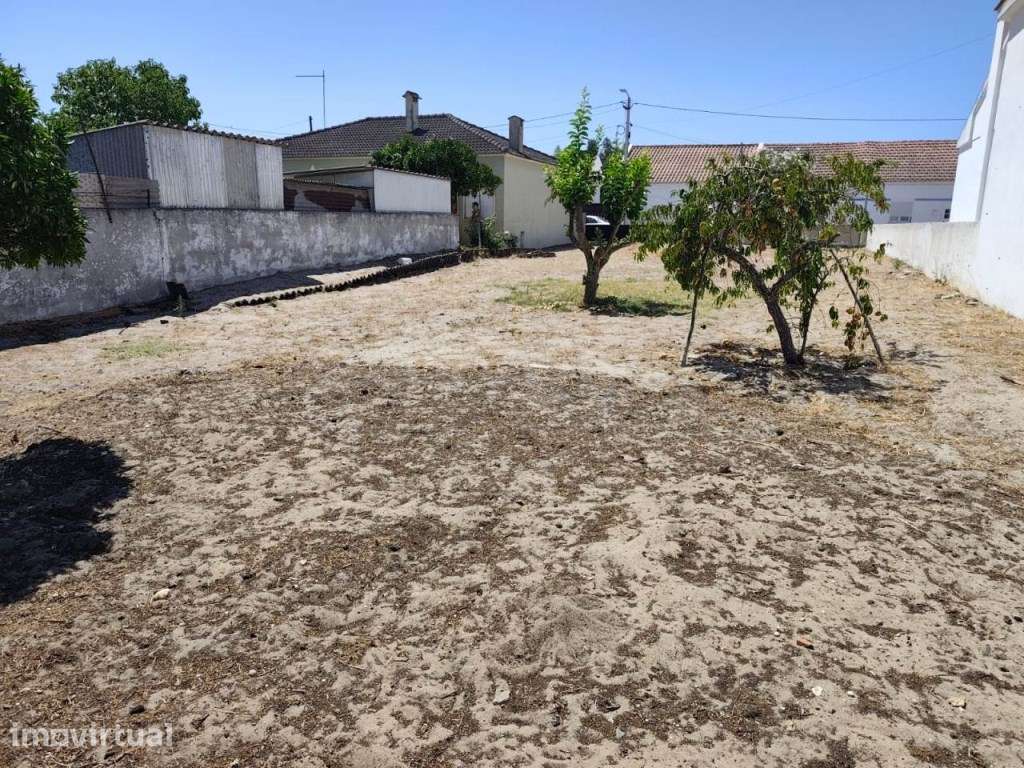 Lote de terreno para Construção com boas áreas, localizado em Ermid... - Grande imagem: 5/12