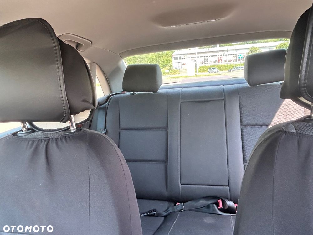 Audi A4 Limousine - 9